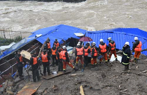 福建泰宁泥石流现场已发现14具遗体39人失联（图）