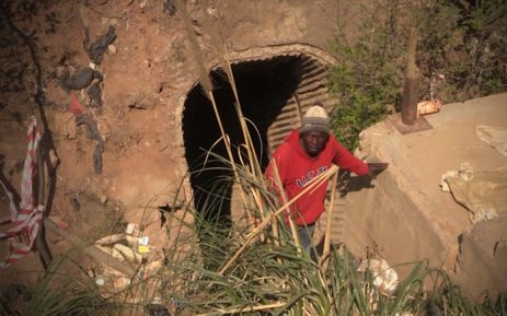 An unknown number of zama zamas are trapped underground at the Langlaagte mine. Picture: Kgothatso Mogale/EWN