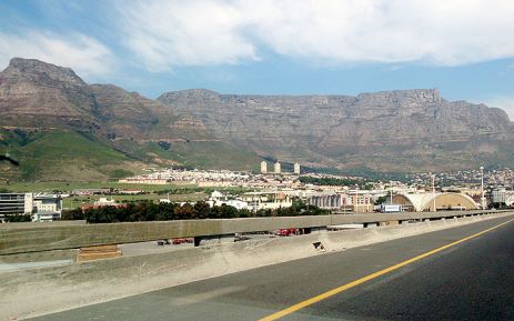 The City of Cape Town nestles against the magnificent Table Mountain. Picture: Abed Ahmed/EWN