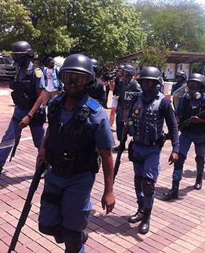 A heavy police presence at Wits University. (Lizeka Tandwa, News24)