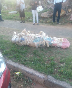 The body of what is believed to be an illegal miner was found in Riverlea, Johannesburg, on Thursday morning. (Lerato Sejake, News24)